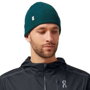 NWT ON Merino Beanie Lightweight Hat Green Temperature Regulating Wool Knit